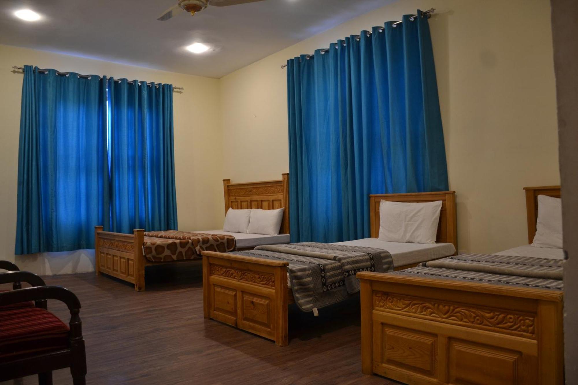 West End Lodges Neelum Exterior foto